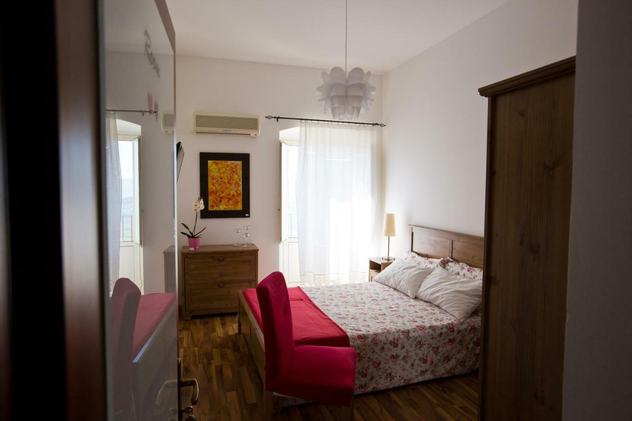 Experience Il Paesino Hotel Licodia Eubea Exterior photo
